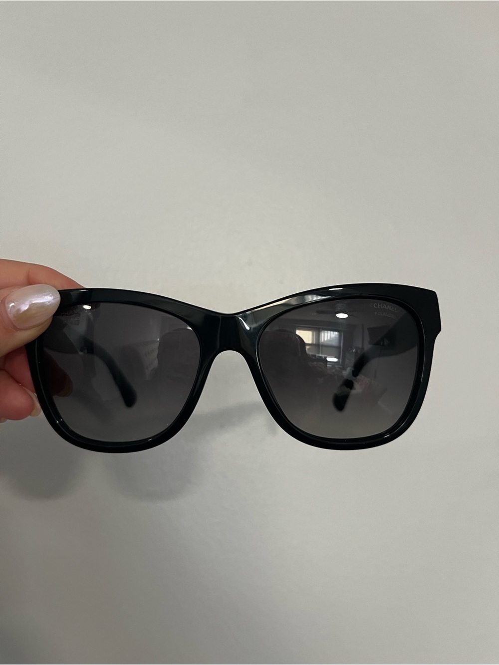 CHANEL Black Gradient Cat-Eye Sunglasses